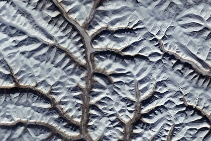 A view of a region of northern Siberia from the Sentinel-2A satellite… but all is not as it seems. Credit: ESA