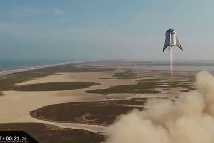 The SpaceX Starhopper test vehicle during its 150-meter test flight on August 27, 2019. Credit: SpaceX (captured from the live video stream)