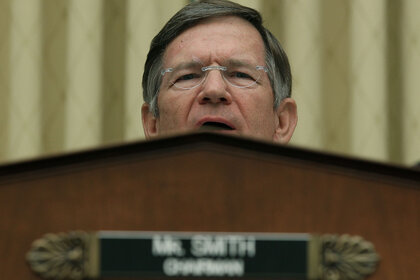 145878672-chairman-lamar-smith-questions-attorney-general-eric_0.jpg
