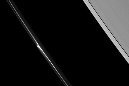 cassini_fring_minijet_568.jpg.CROP.rectangle-large.jpg