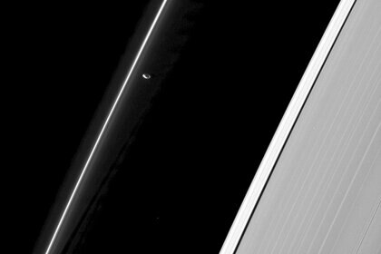 cassini_prometheus_ufo.jpg