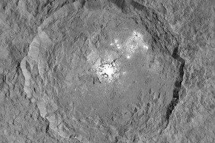 ceres_occator_aug182015.jpg