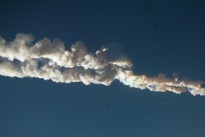Chelyabinsk_vaportrail.jpg