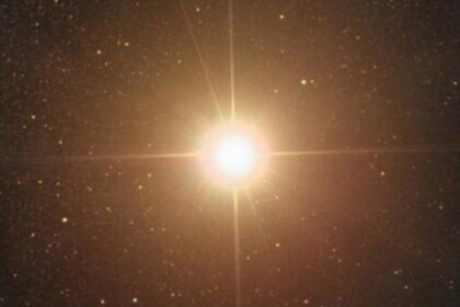 damianpeach_mars_comet_354.jpg