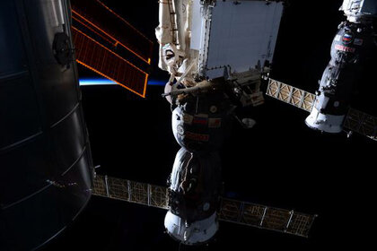 gerst_expedition41_soyuz.jpg