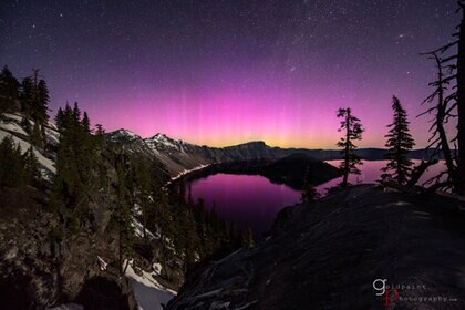 goldpaint_aurora_craterlake.jpg