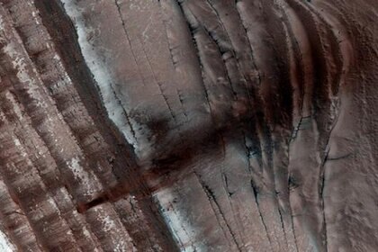 hirise_springslide.jpg.CROP.rectangle-large.jpg