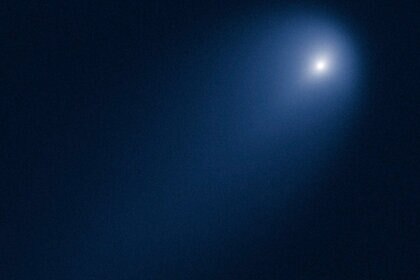 hst_cometison.jpg