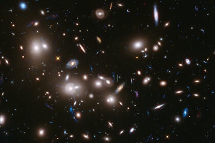 hst_frontierfield_590_0.jpg