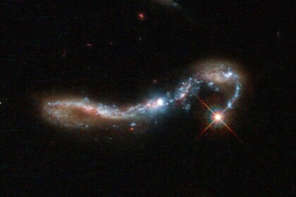 hst_J082354.96.jpg