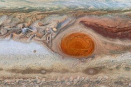 hst_jupiter_redspot590.jpg.CROP.rectangle-large_0.jpg