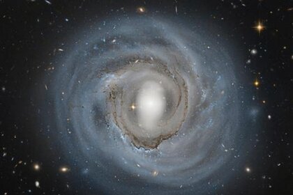 hst_ngc4921_legacy.jpg.CROP.rectangle-large.jpg