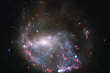 hstchandra_ngc922.jpg