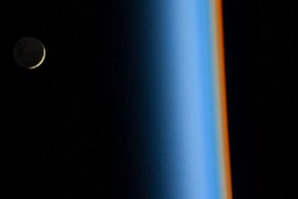 iss_crescentmoonrise_354.jpg.CROP.rectangle-large.jpg