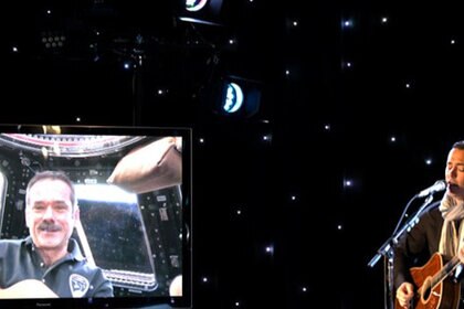 ISS_hadfield_robertson422556733.jpg