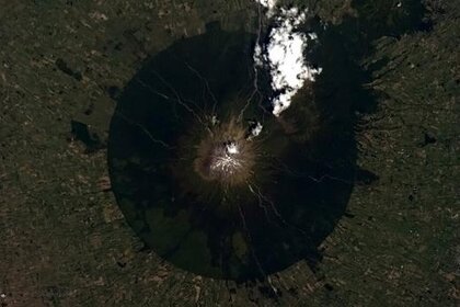 iss_taranaki_568422556733.jpg.CROP.rectangle-large.jpg