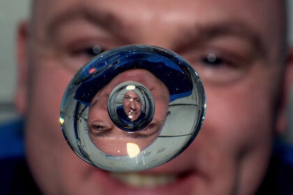 kuipers_waterdrop_590.jpg