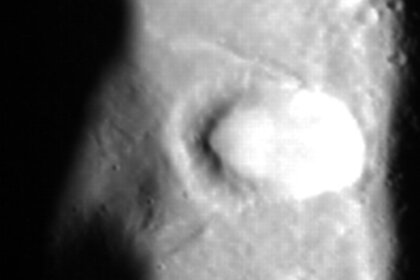 messenger_slopedcrater_zoom.jpg