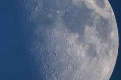 moon1_590.jpg.CROP.rectangle-large.jpg