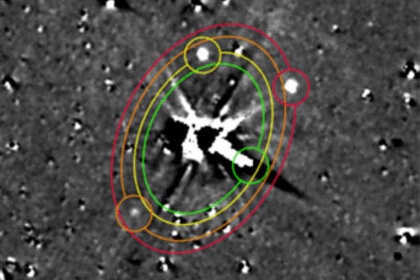 newhorizons_fivemoons_354.jpg