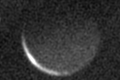 nh_charon_plutolight.jpg