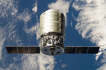 orbital_cygnus_0.jpg