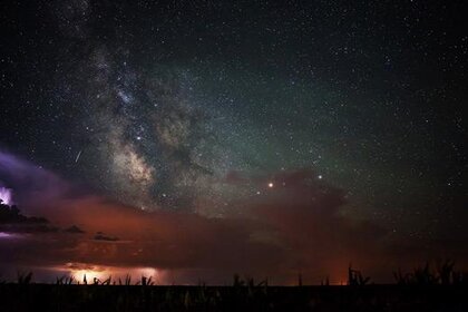 randyhalverson_mwmeteorstorm.jpg.CROP.rectangle-large.jpg