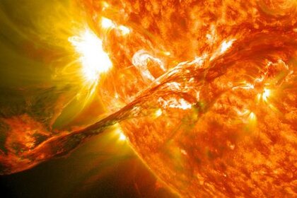 sdo_eruptive_filament_590.jpg.CROP.rectangle-large_0.jpg