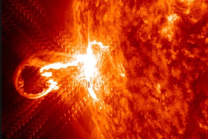 sdo_flare_feb252014_0045utc_zoom.jpg