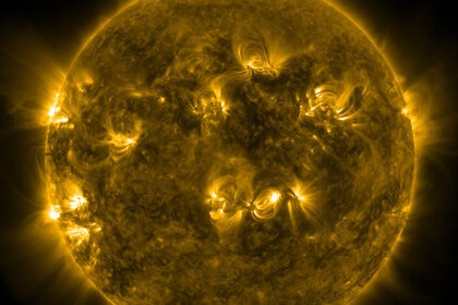 sdo_perihelion2013_aia171.jpg