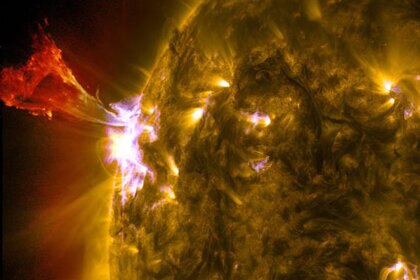 sdo_prominence_may32013.jpg