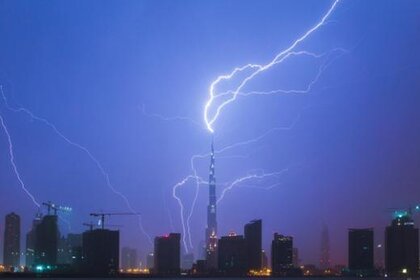 shainblum_lightning.jpg.CROP.rectangle-large.jpg