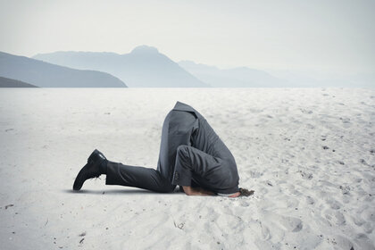 shutterstock_headinthesand_4.jpg