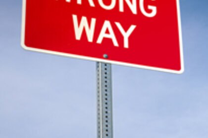 shutterstock_wrongway.jpg