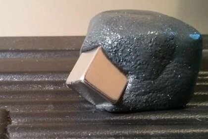 sillyputty_magnet.jpg.CROP.rectangle-large.jpg