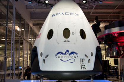 spacex_dragonv2_354.jpg