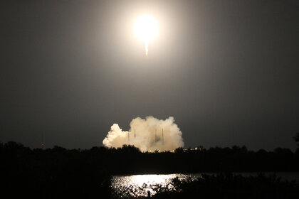 spacex_launch_resupply5_0.jpg