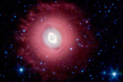 spitzer_ghostofjupiter_0.jpg
