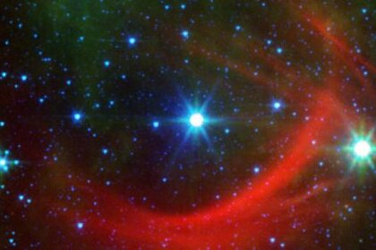 spitzer_kappa_cas_354.jpg.CROP.rectangle-large.jpg