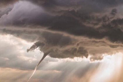 stormscapes2_tornado.jpg.CROP.rectangle-large.jpg