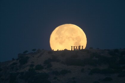tunctezel_supermoonset.jpg.CROP.rectangle-large.jpg