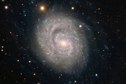 vlt_ngc1637.jpg