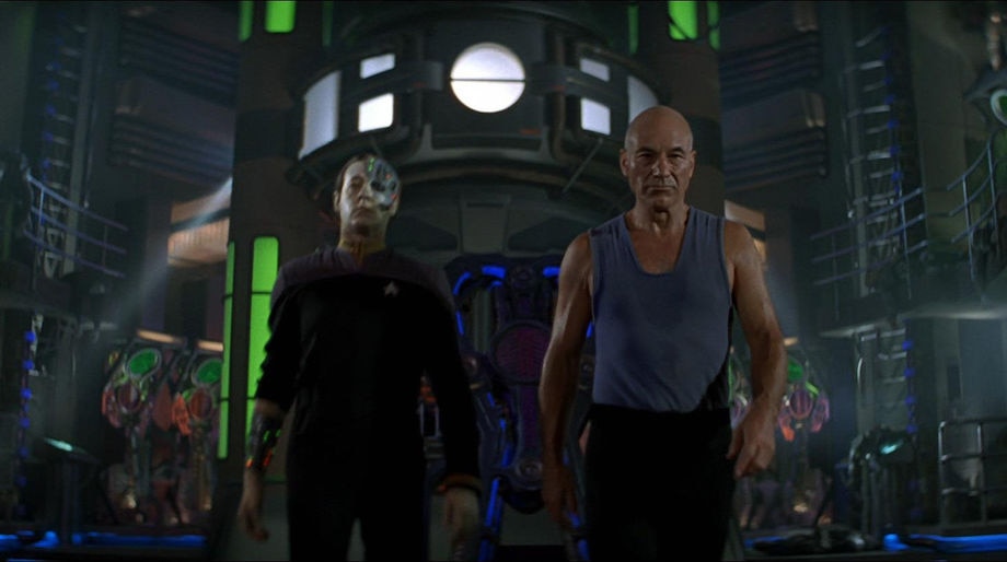 picard-data-first-contact.jpg