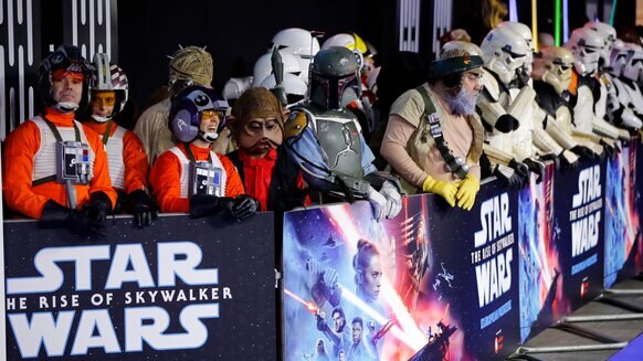 Star Wars Rise of Skywalker fans
