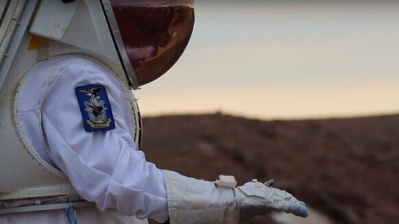 Ntention astronaut smart glove