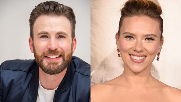 (L-R) Chris Evans and Scarlett Johansson