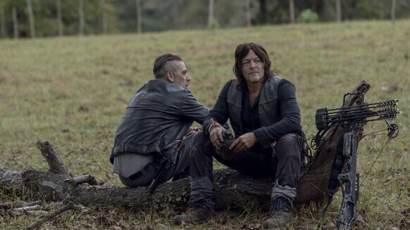 (L-R) Norman Reedus as Daryl Dixon, Jeffrey Dean Morgan as Negan in The Walking Dead