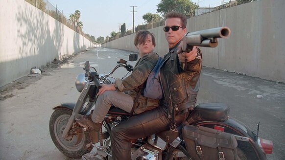 Arnold Schwarzenegger and Edward Furlong in Terminator 2: Judgment Day (1991)