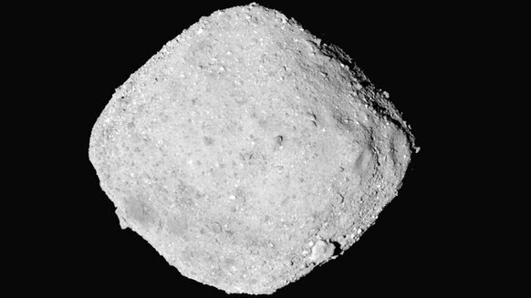 The asteroid Bennu, seen by the OSIRIS-REx spacecraft from a distance of 65 km on Nov. 27, 2018. Credit: NASA's Goddard Space Flight Center/University of Arizona