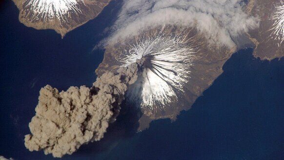 iss_cleveland_eruption.jpg